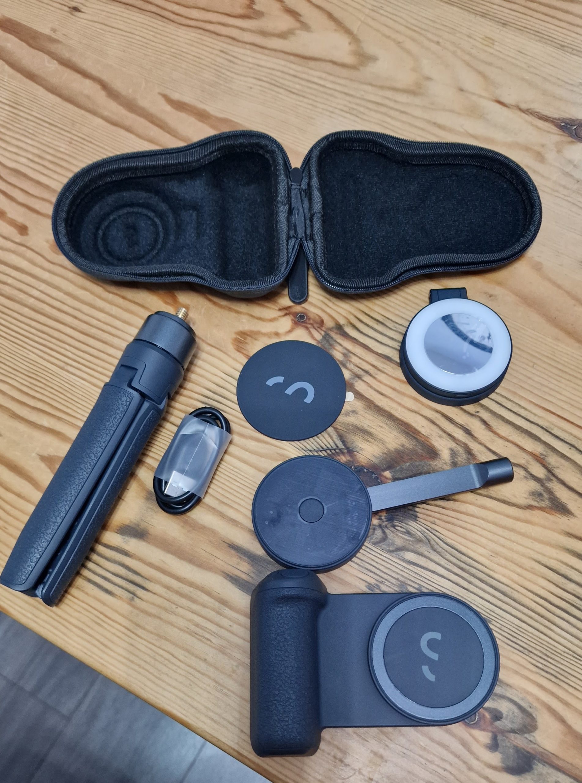 Shiftcam SnapGrip review: clip-on camera cleverness