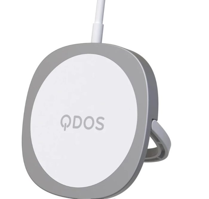 Christmas travel tech gifts from QDOS.